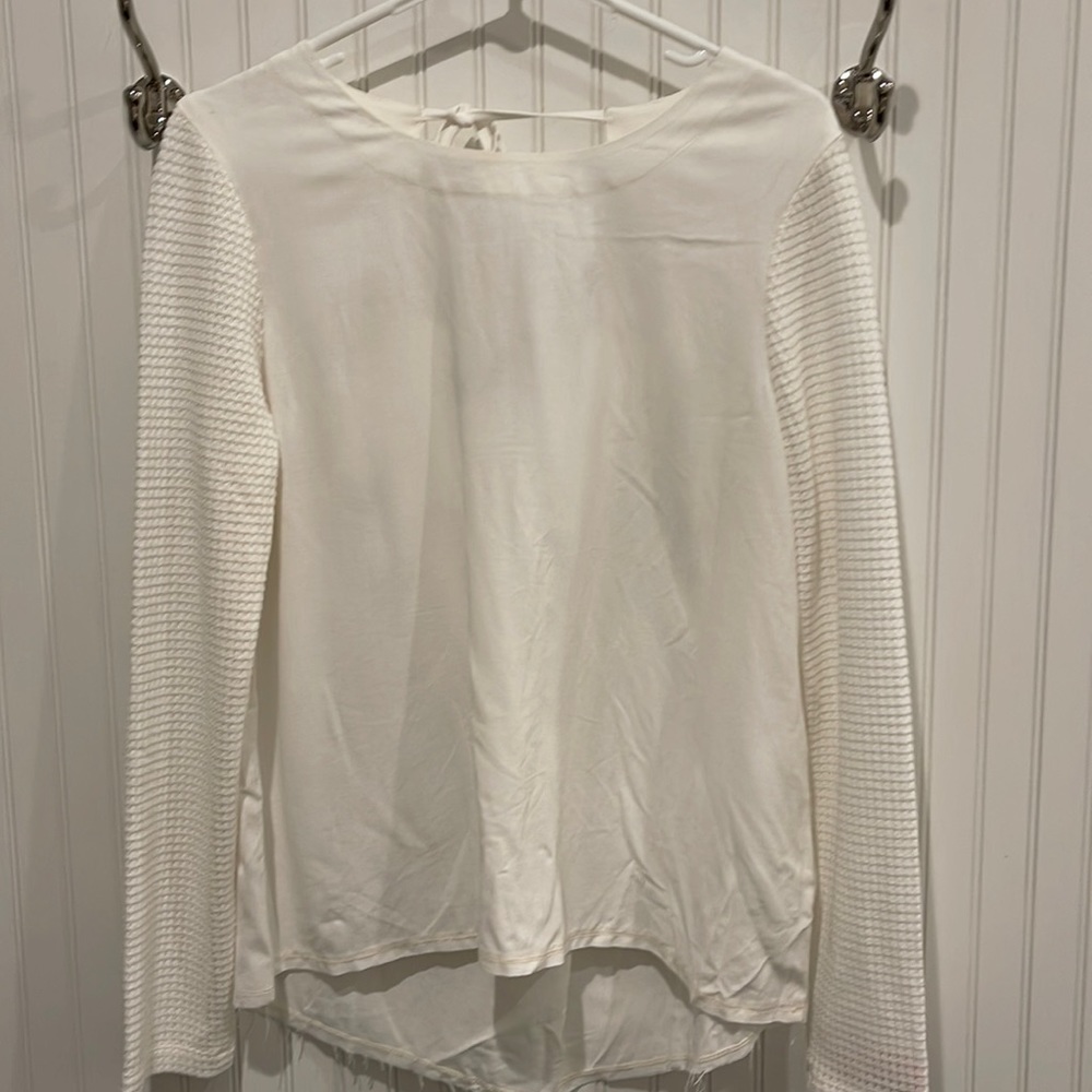 NWOT XCVI Darling Top!